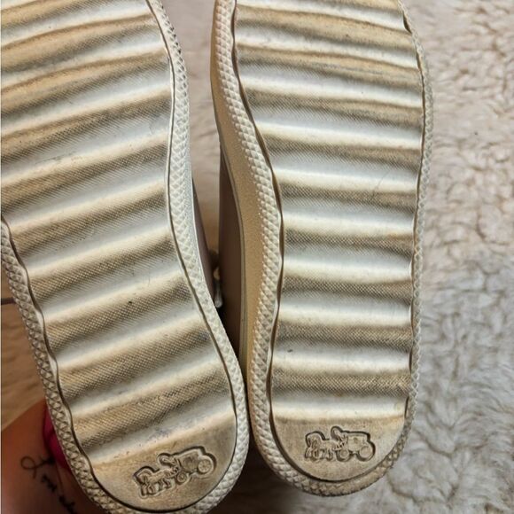 Coach Pinkish Tan Sneakers Sleek Minimalist Design - Picture 4 of 5